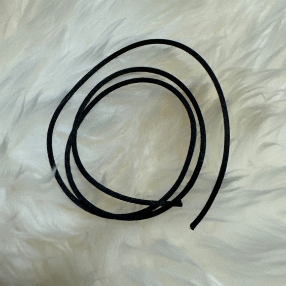 Authentic Cartier Trinity Replacement String Bracelet (Various colors available) - Picture 4 of 7